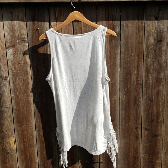 TORRID Sleeveless Rocker Top - Picture 5 of 9